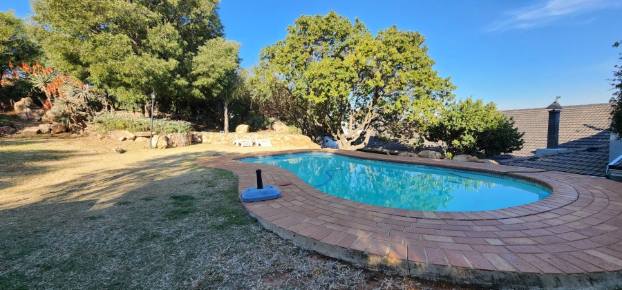 6 Bedroom Property for Sale in Constantia Kloof Gauteng