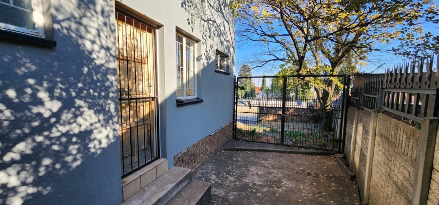 6 Bedroom Property for Sale in Constantia Kloof Gauteng