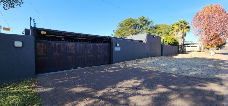 4 Bedroom Property for Sale in Erasmuskloof Gauteng