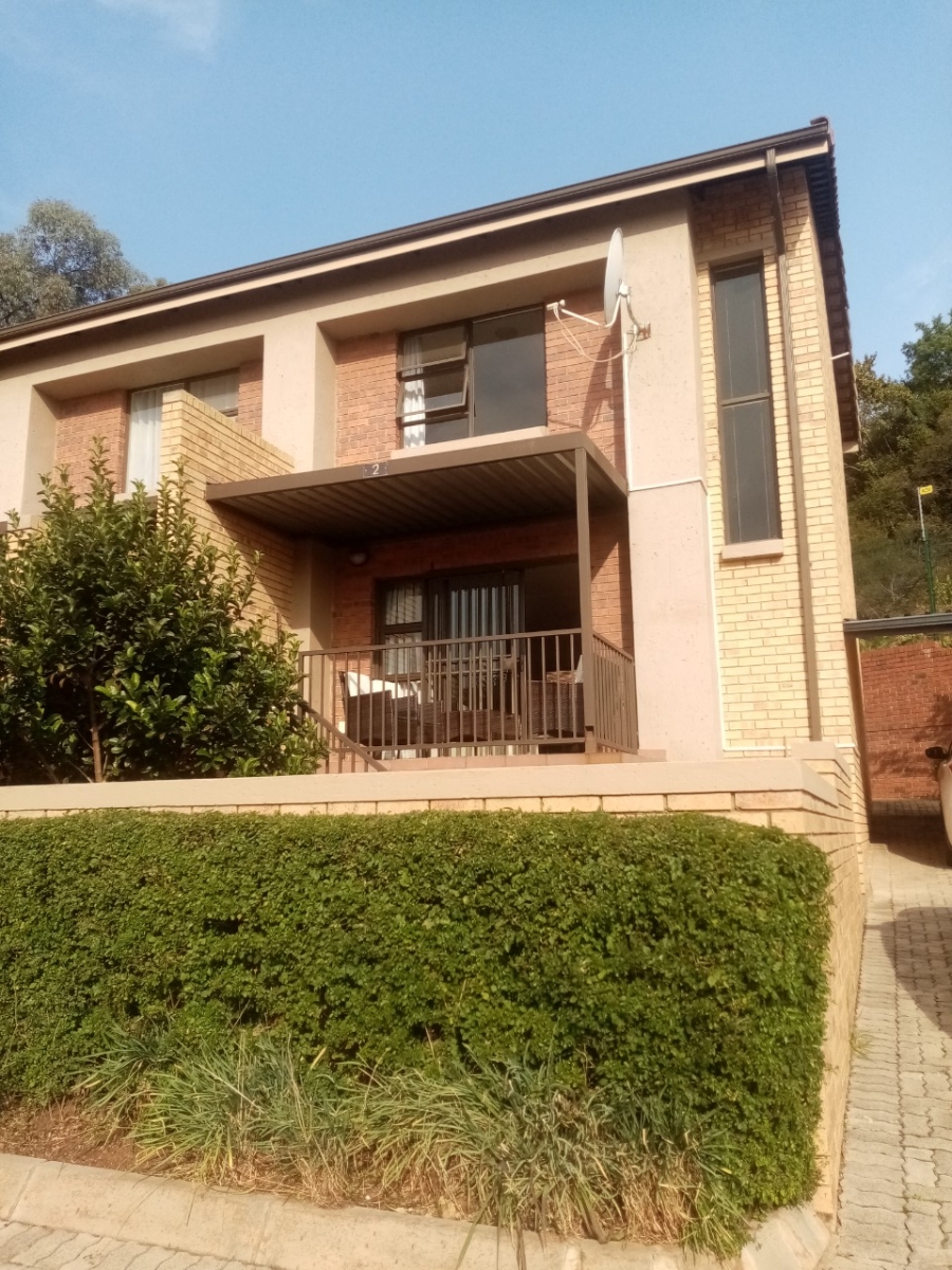To Let 2 Bedroom Property for Rent in Helderkruin Gauteng