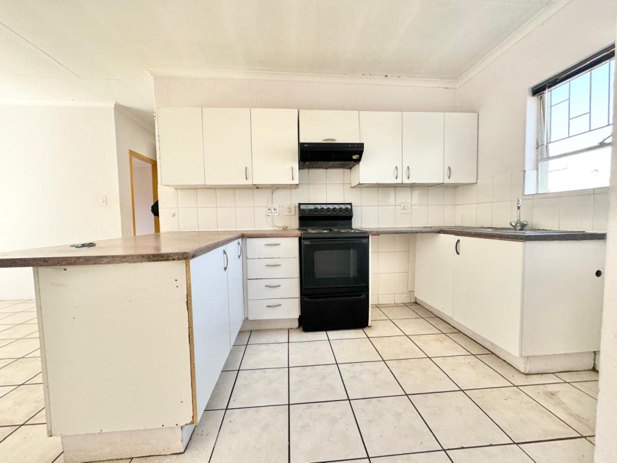 2 Bedroom Property for Sale in Vorna Valley Gauteng