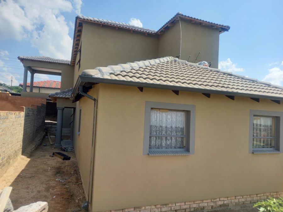 6 Bedroom Property for Sale in Riverside View Gauteng