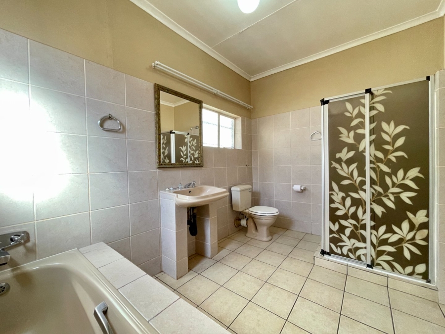 3 Bedroom Property for Sale in Lyttelton Manor Gauteng