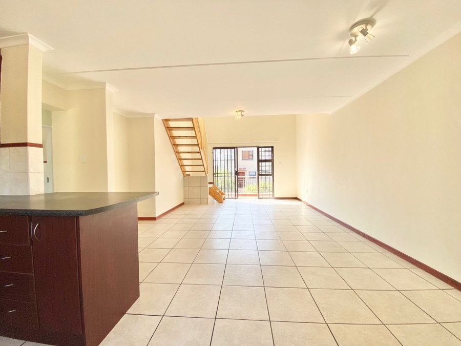 To Let 3 Bedroom Property for Rent in Fourways Gauteng