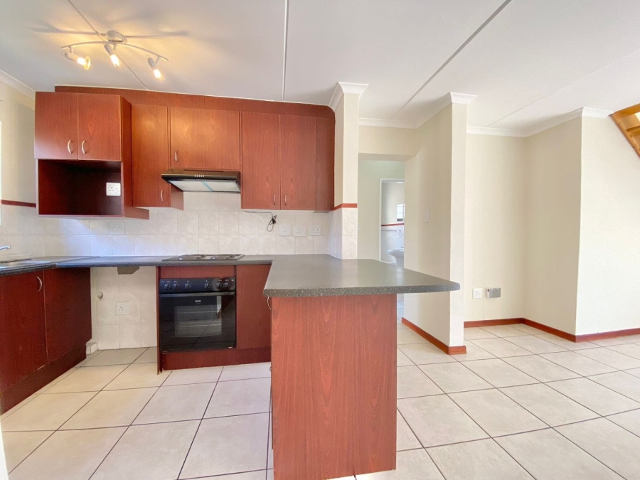 To Let 3 Bedroom Property for Rent in Fourways Gauteng