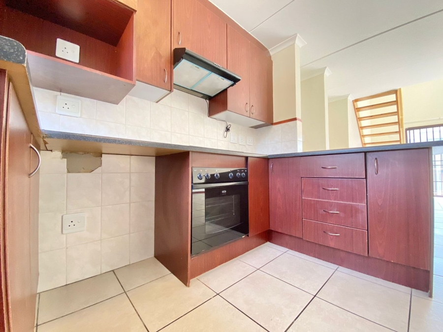 To Let 3 Bedroom Property for Rent in Fourways Gauteng