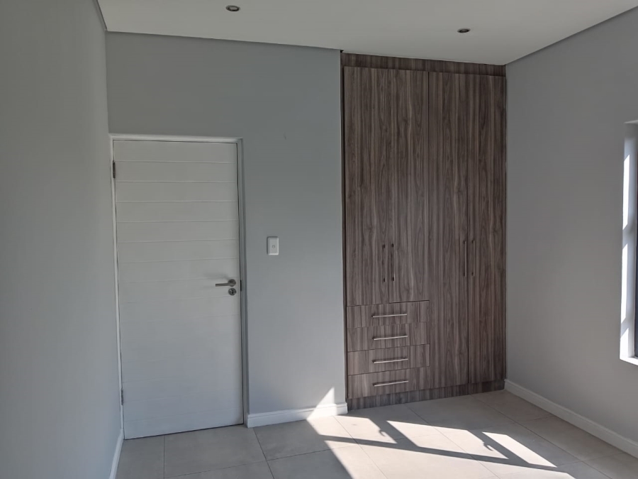 3 Bedroom Property for Sale in Edenvale Central Gauteng