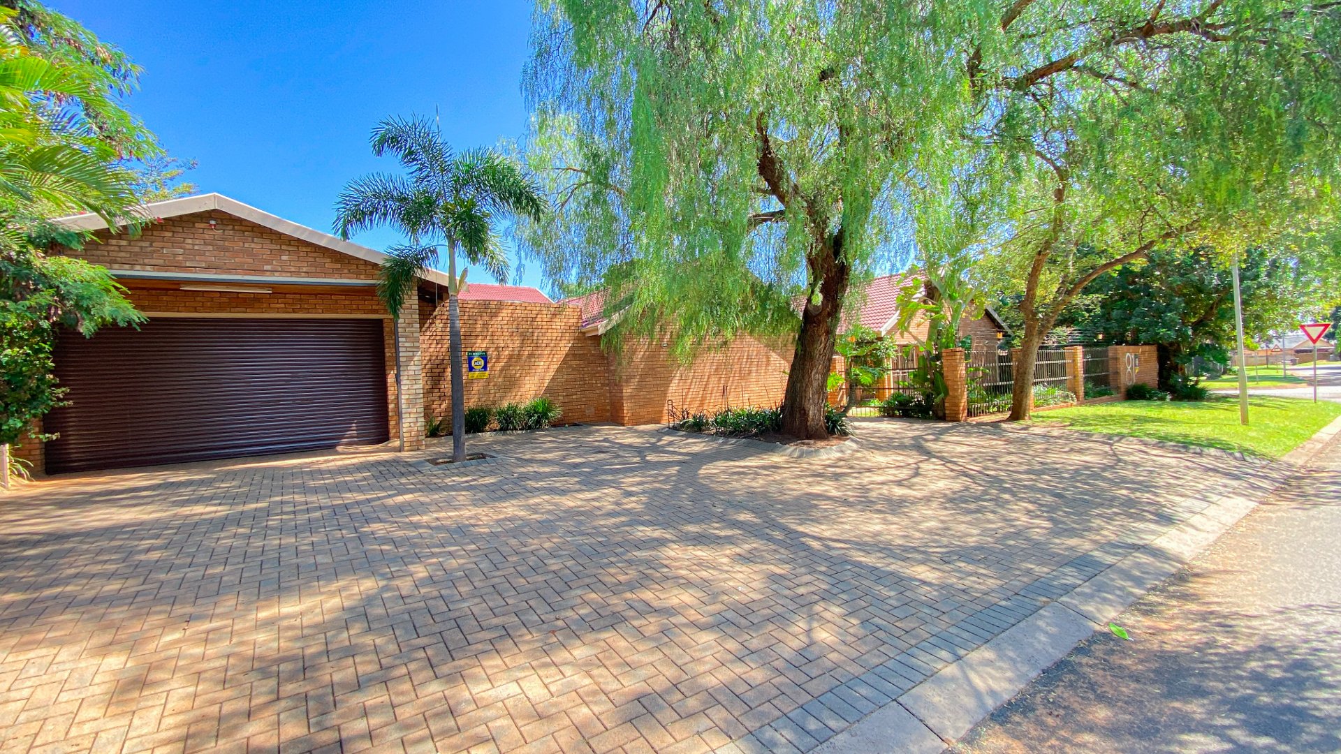 7 Bedroom Property for Sale in Ninapark Gauteng