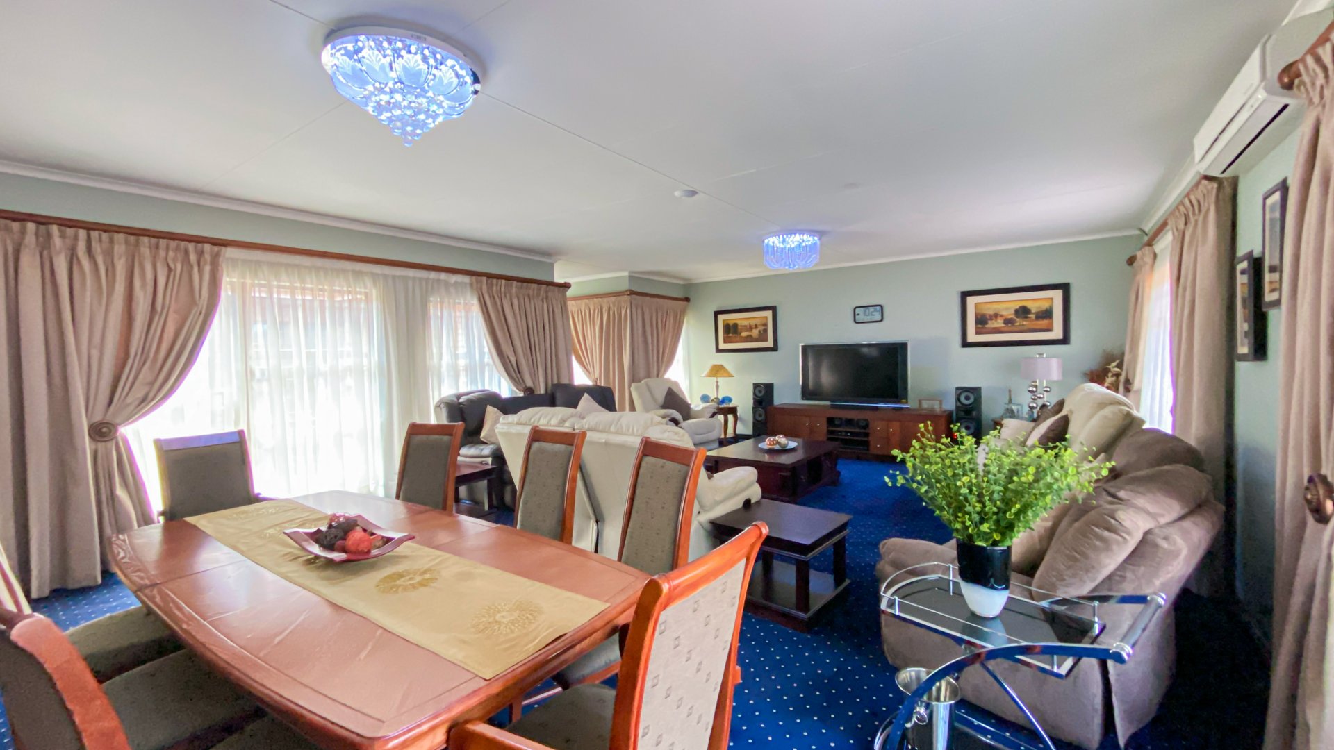 7 Bedroom Property for Sale in Ninapark Gauteng