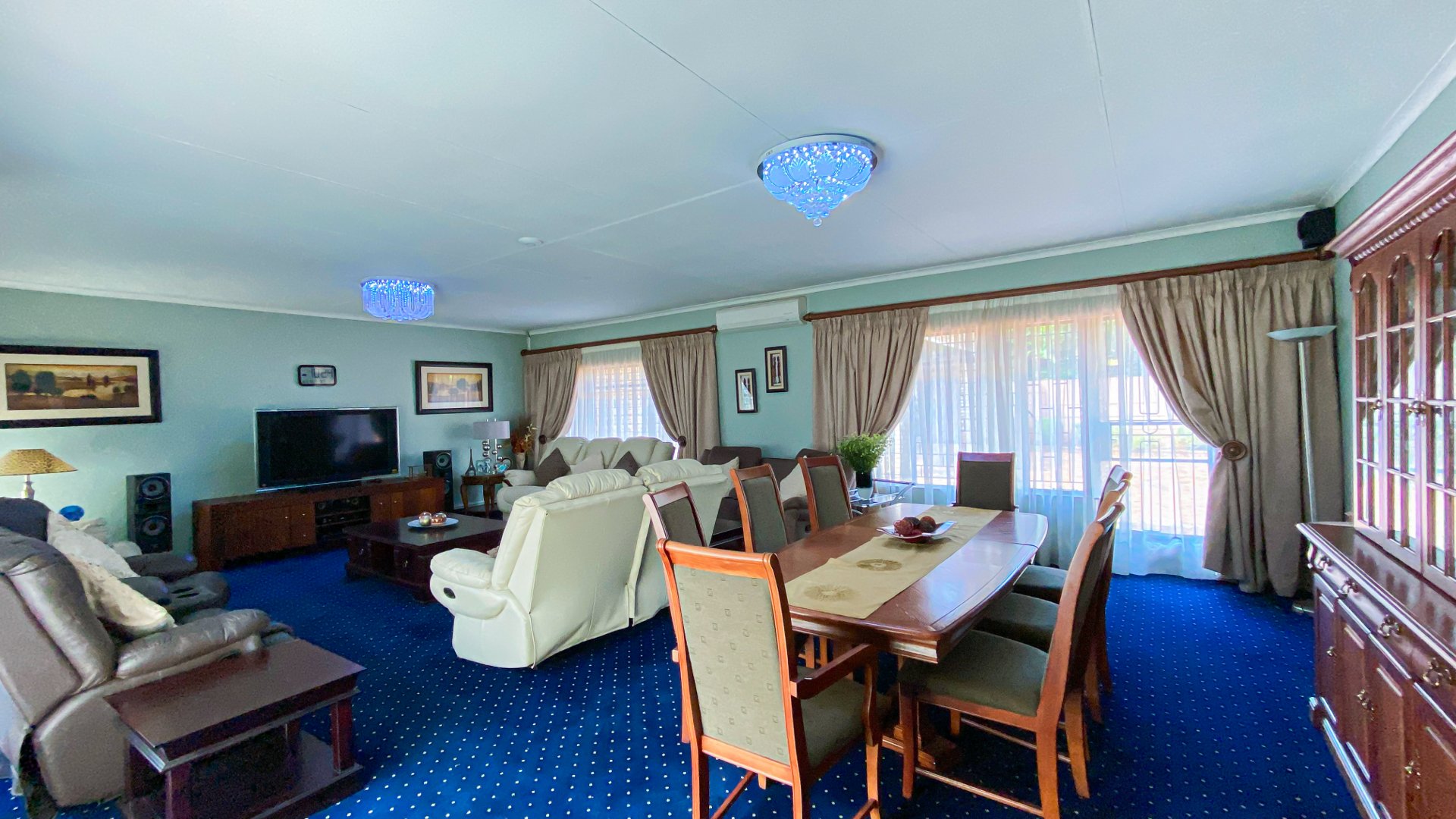 7 Bedroom Property for Sale in Ninapark Gauteng