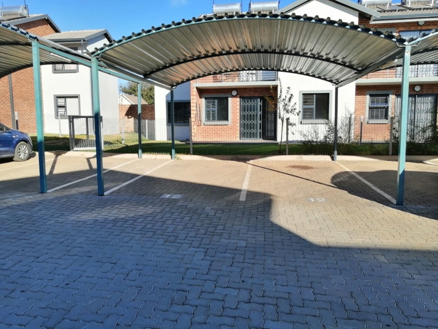 2 Bedroom Property for Sale in Willow Park Manor Gauteng