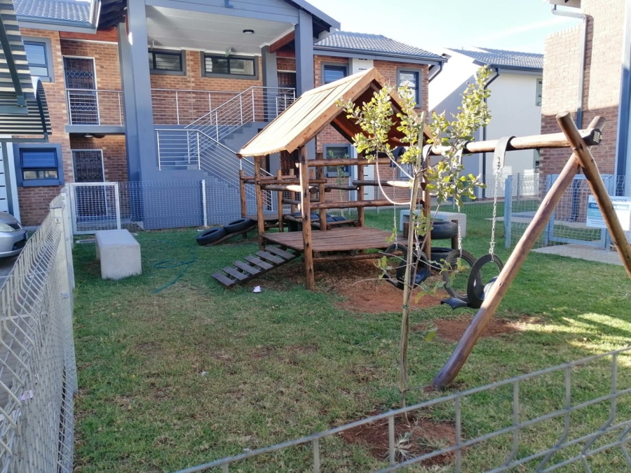 2 Bedroom Property for Sale in Willow Park Manor Gauteng