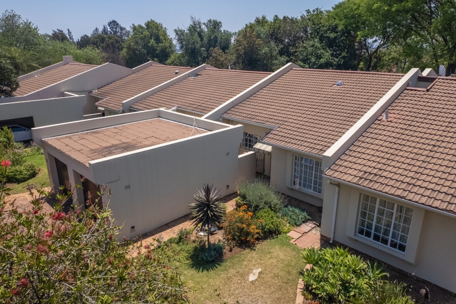 2 Bedroom Property for Sale in Magaliessig Gauteng