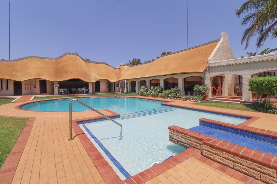 2 Bedroom Property for Sale in Magaliessig Gauteng