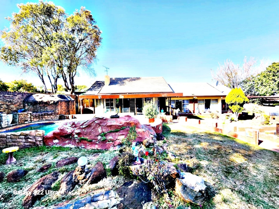 4 Bedroom Property for Sale in Albemarle Gauteng