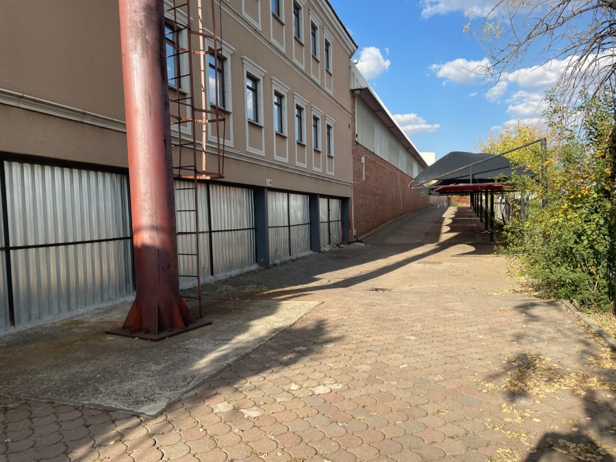 Commercial Property for Sale in Corporate Park Gauteng