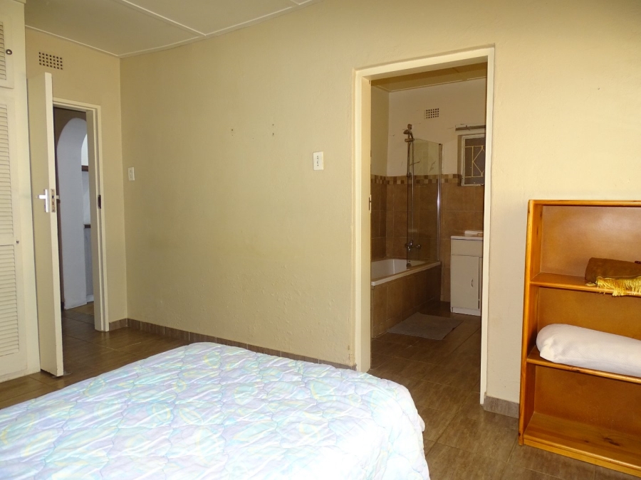 To Let 1 Bedroom Property for Rent in Roodepoort North Gauteng