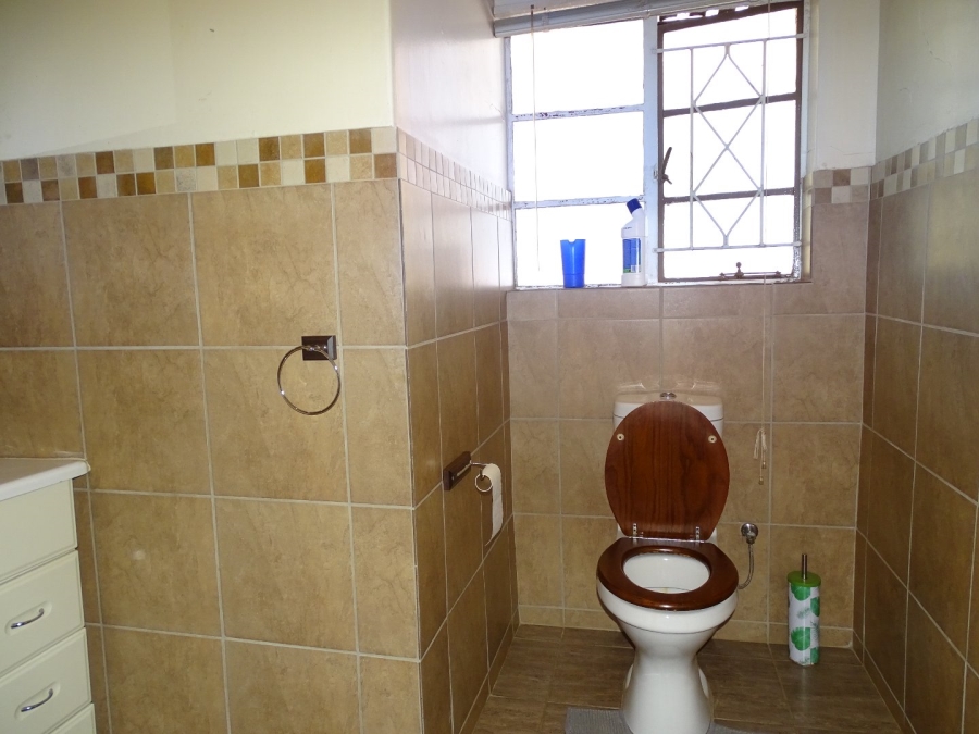 To Let 1 Bedroom Property for Rent in Roodepoort North Gauteng