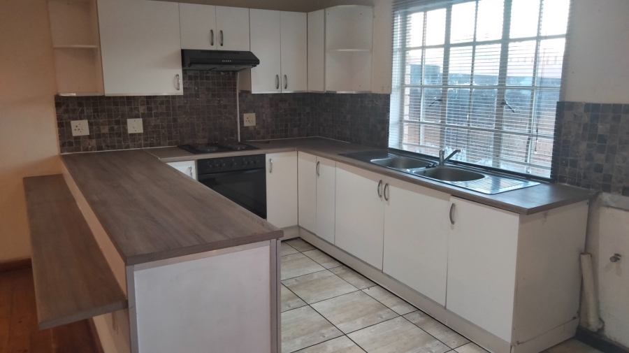 2 Bedroom Property for Sale in Clubview Gauteng