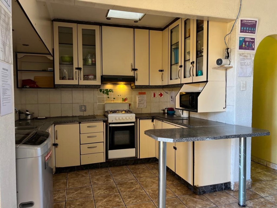 To Let 1 Bedroom Property for Rent in Hurst Hill Gauteng