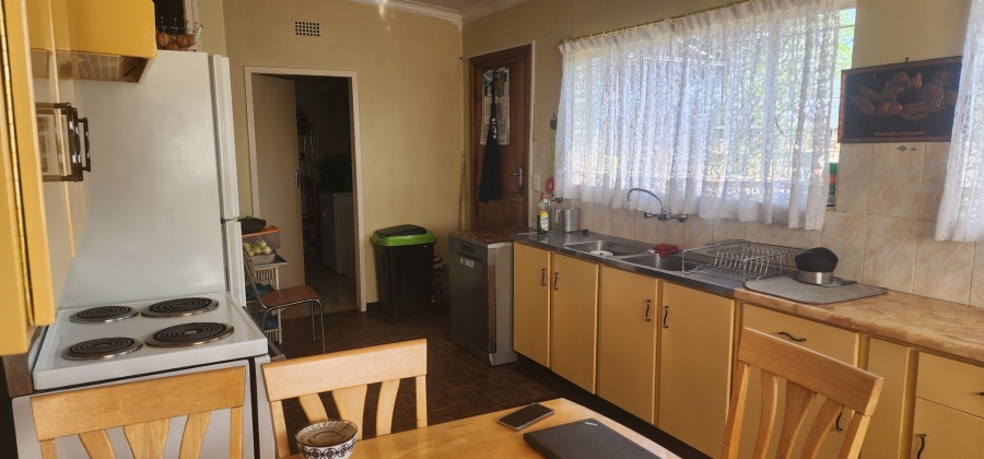 4 Bedroom Property for Sale in Newclare Gauteng