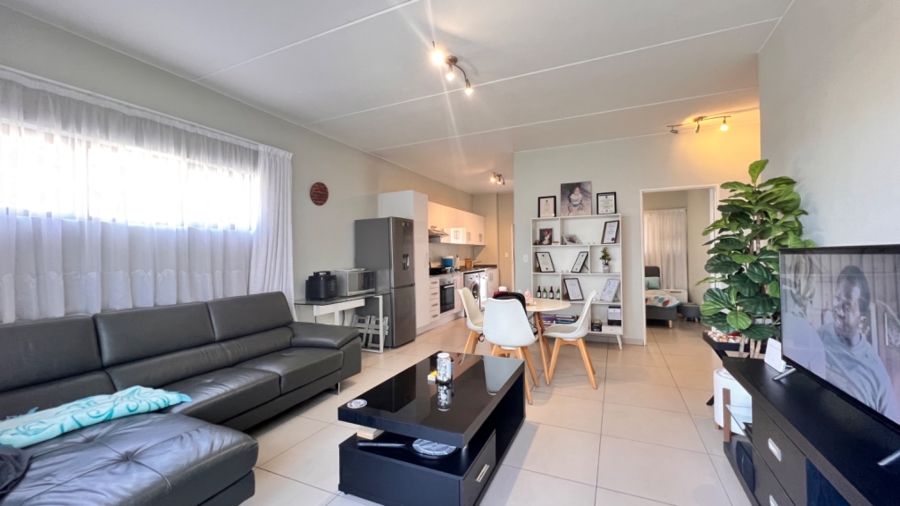 To Let 2 Bedroom Property for Rent in North Riding Gauteng