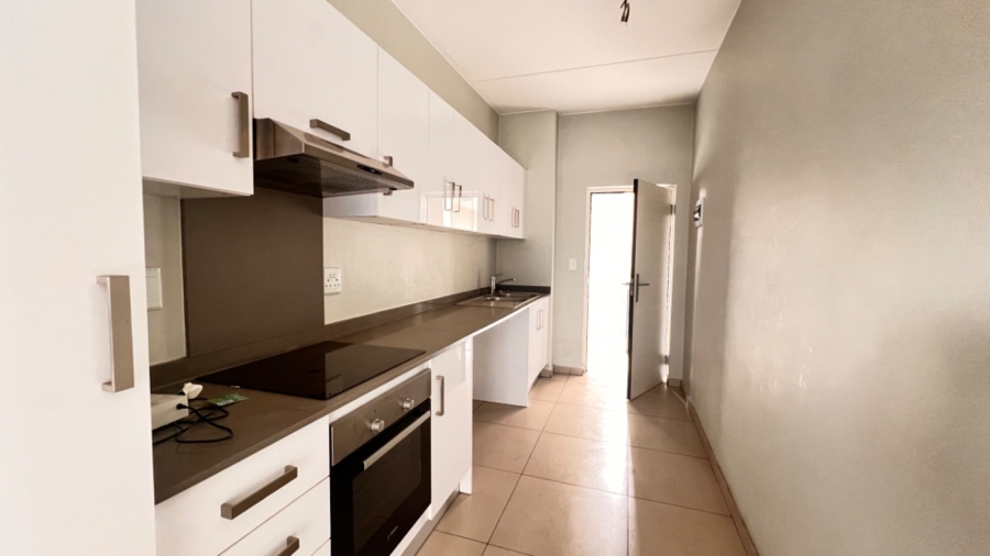 To Let 2 Bedroom Property for Rent in North Riding Gauteng