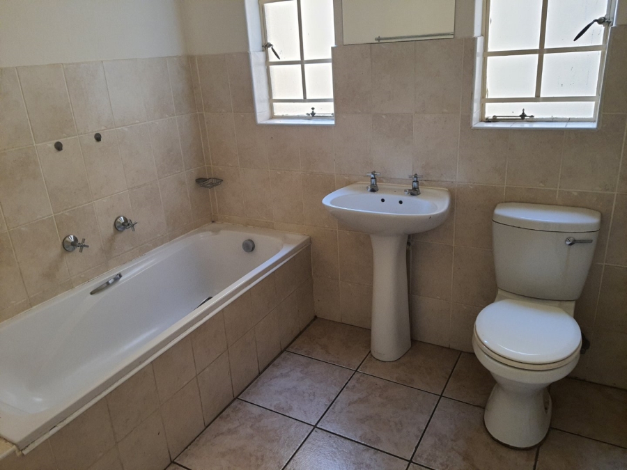 2 Bedroom Property for Sale in Rynfield Gauteng