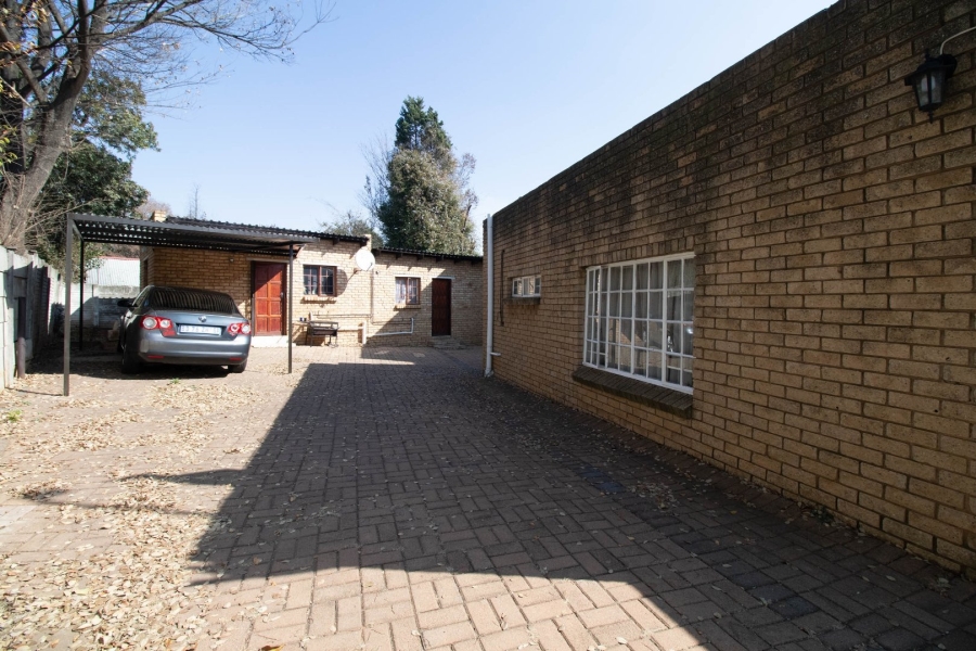 4 Bedroom Property for Sale in Bonaero Park Gauteng