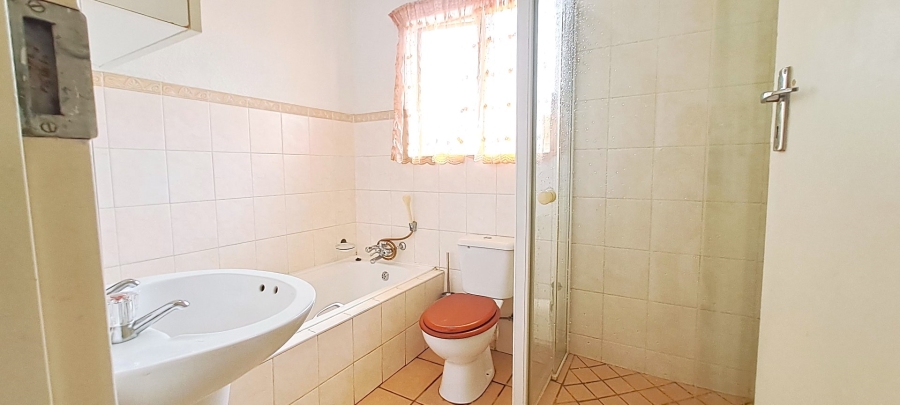 2 Bedroom Property for Sale in Halfway Gardens Gauteng