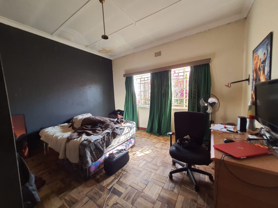 4 Bedroom Property for Sale in Roodepoort Central Gauteng