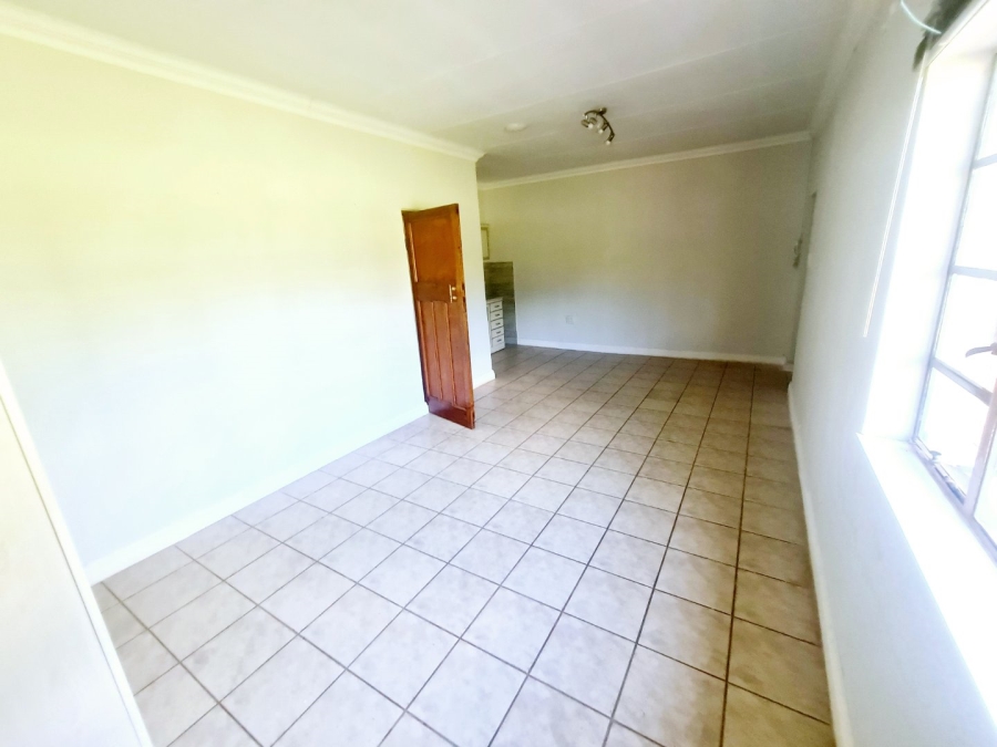 To Let 4 Bedroom Property for Rent in Raslouw Gauteng