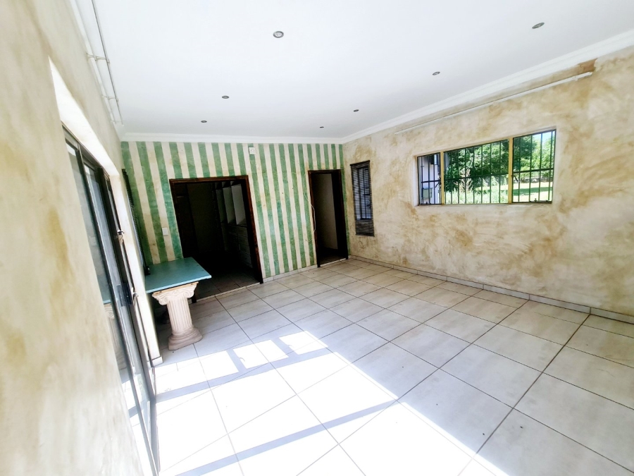 To Let 4 Bedroom Property for Rent in Raslouw Gauteng