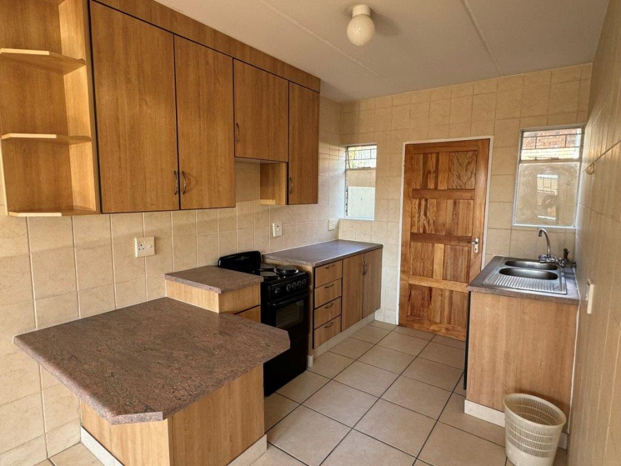 3 Bedroom Property for Sale in Restonvale A H Gauteng