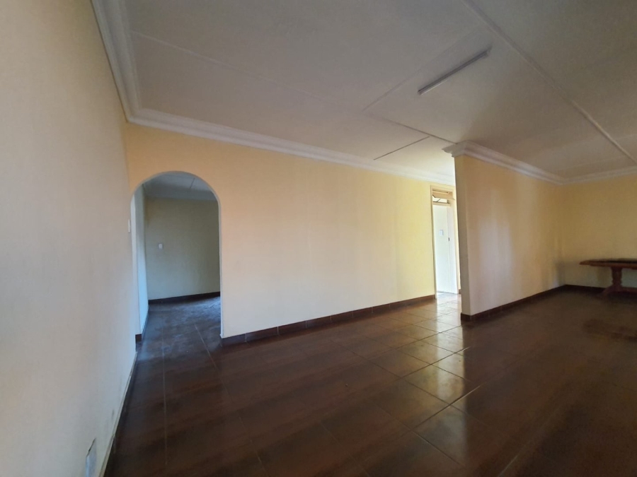 5 Bedroom Property for Sale in Georginia Gauteng