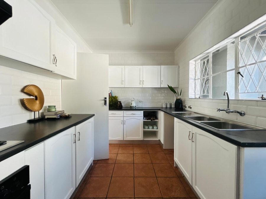 To Let 4 Bedroom Property for Rent in Noordwyk Gauteng