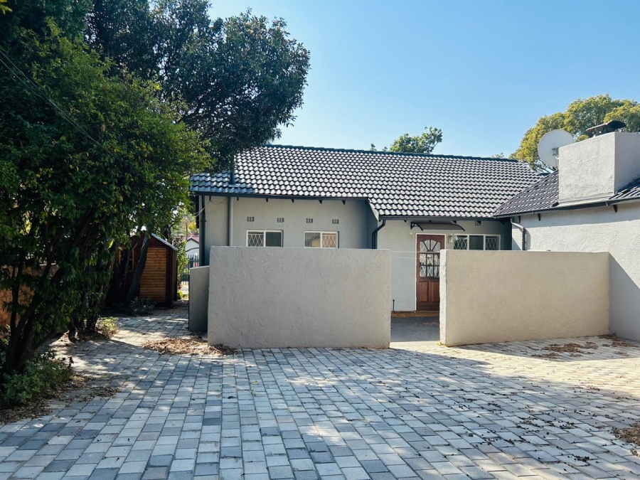 To Let 4 Bedroom Property for Rent in Noordwyk Gauteng