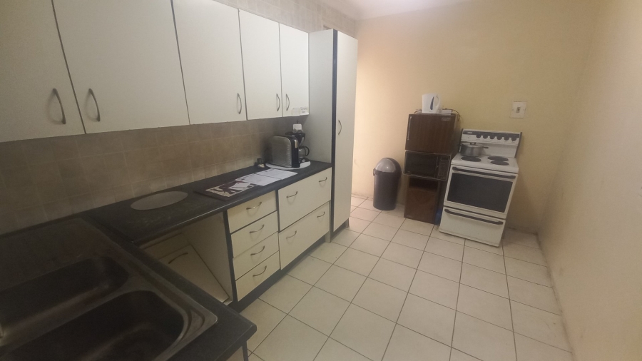 2 Bedroom Property for Sale in Lewisham Gauteng