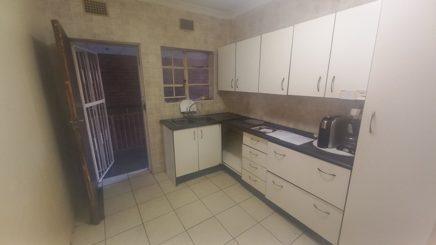 2 Bedroom Property for Sale in Lewisham Gauteng