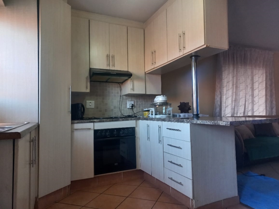 2 Bedroom Property for Sale in Lotus Gardens Gauteng