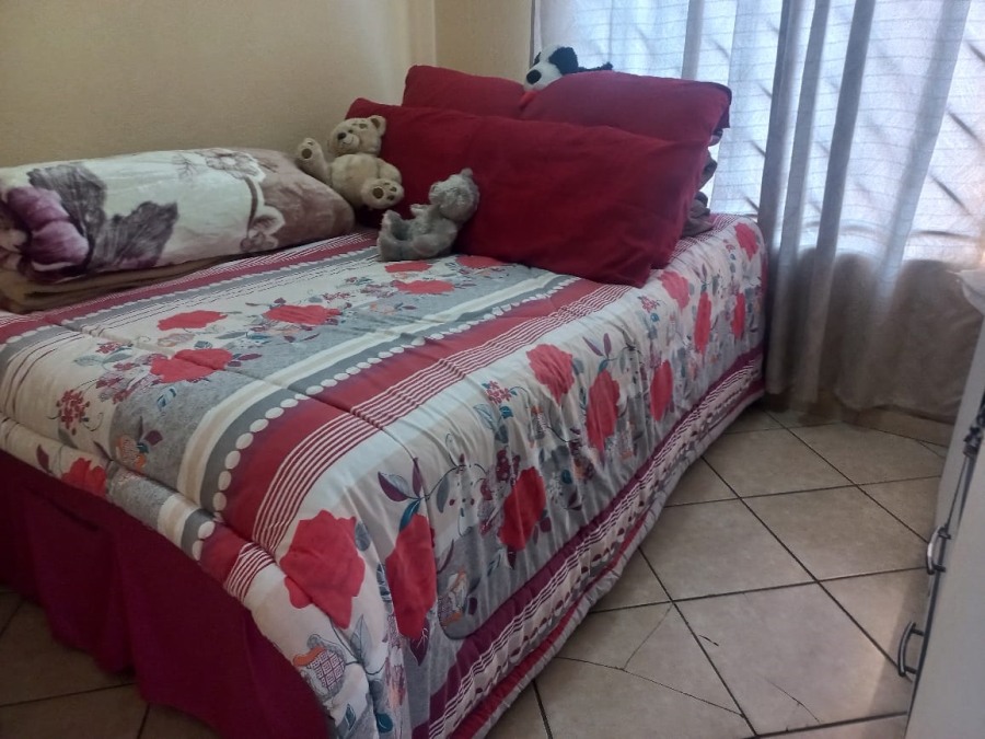 2 Bedroom Property for Sale in Lotus Gardens Gauteng