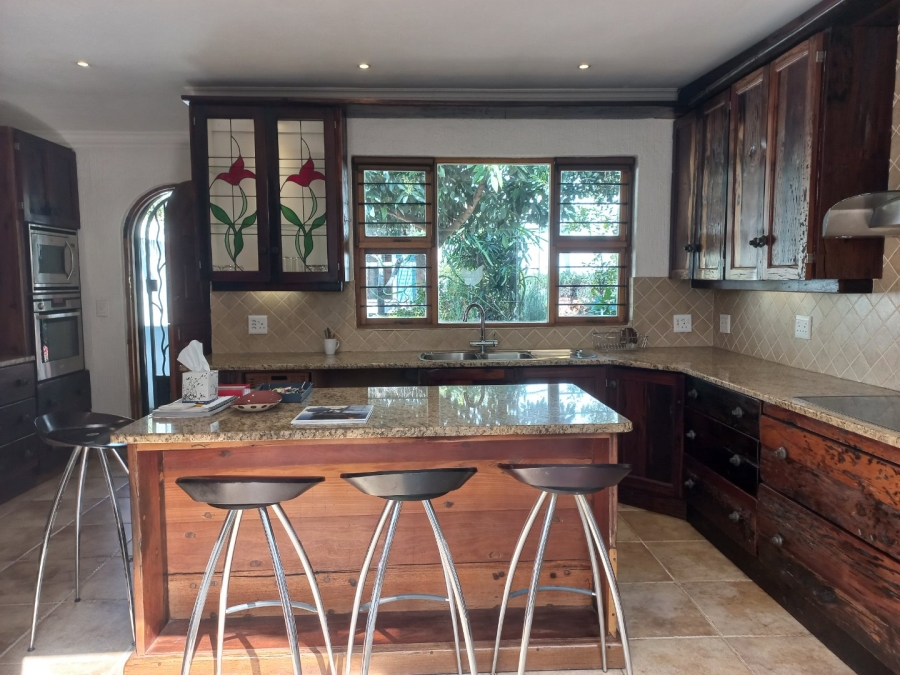 To Let 6 Bedroom Property for Rent in Morningside Manor Gauteng