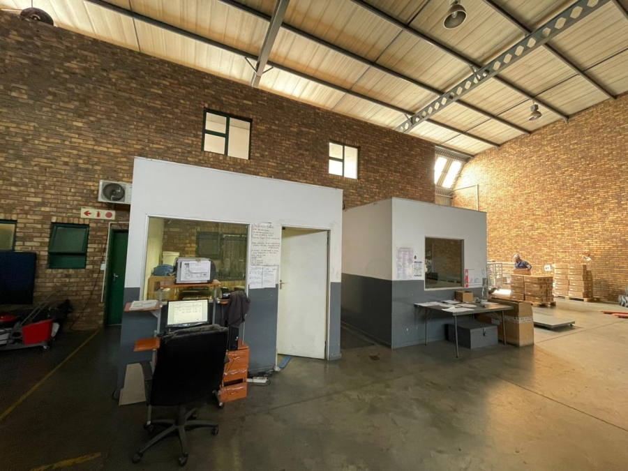 To Let commercial Property for Rent in Jet Park Gauteng