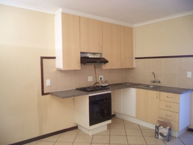 To Let 1 Bedroom Property for Rent in Wonderpark Estate Gauteng