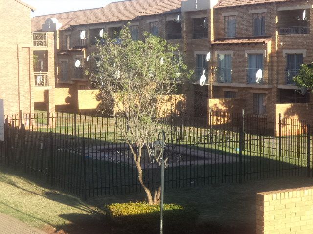 To Let 1 Bedroom Property for Rent in Wonderpark Estate Gauteng