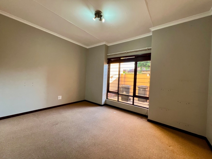To Let 3 Bedroom Property for Rent in Boardwalk Meander Gauteng