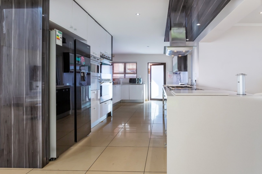 To Let 4 Bedroom Property for Rent in Northcliff Gauteng