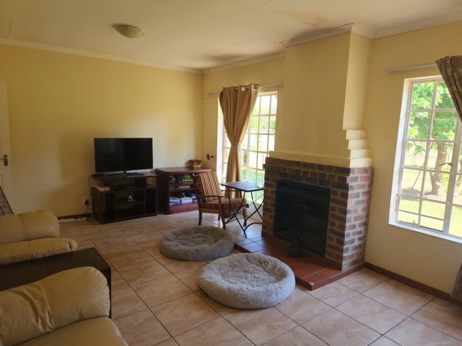 4 Bedroom Property for Sale in Glen Austin Gauteng