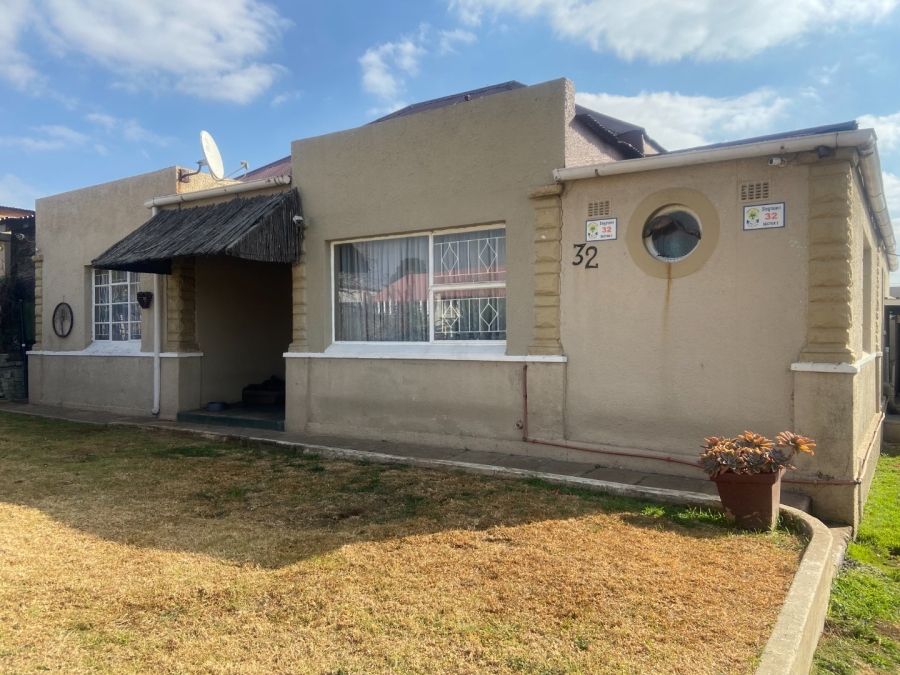 4 Bedroom Property for Sale in Krugersdorp West Gauteng