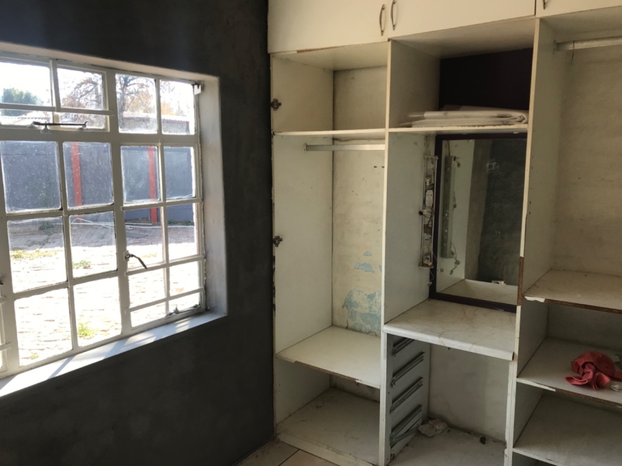 2 Bedroom Property for Sale in Danville Gauteng